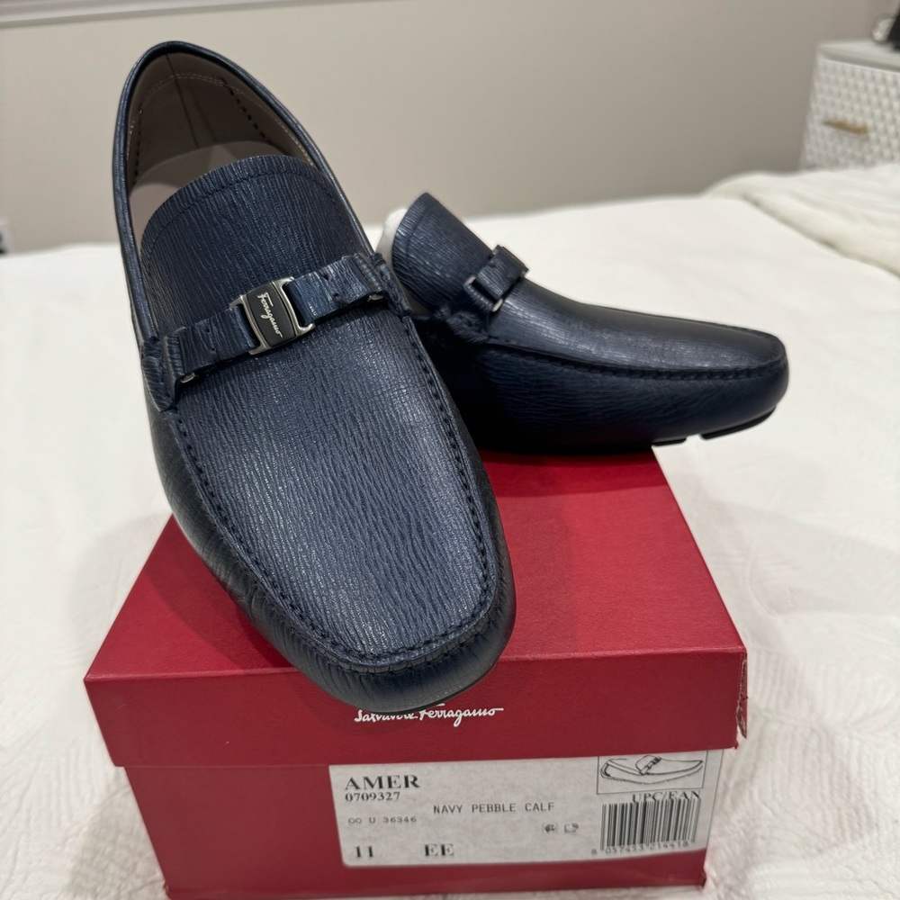 Salvatore Ferragamo - Navy Pebble Calf - Picture 4 of 10